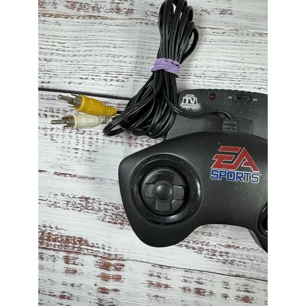 EA Sports TV Plug & Play Games‎ (2004) - Madden 95 + NHL 95 - Tested and Working